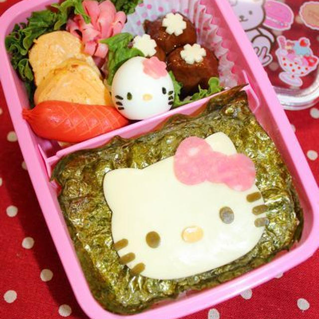 ﾟ･*:.｡.【幼児食】キティちゃんのお弁当.｡.:*･ﾟ