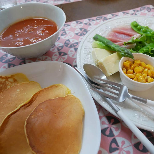 昭和天ぷら粉黄金で作るパンケーキの朝ごはん