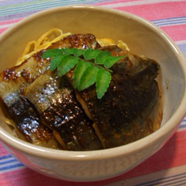 ジューシーなさんまの蒲焼丼で夕ご飯♪