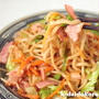 もちもち食感の “ 焼きそば ” は太めの生麺を使って