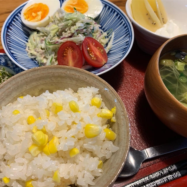 とうもろこしの炊き込みご飯　前歯の差し歯が欠けた