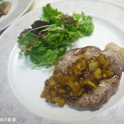 豚肉にパインのソース♪