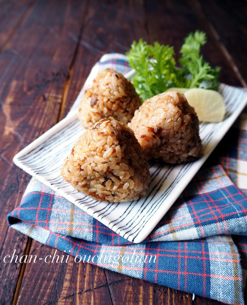 調味料不要でこんなに美味しい♡塩昆布とツナのおかか炊き込みごはん♪ と お花見。