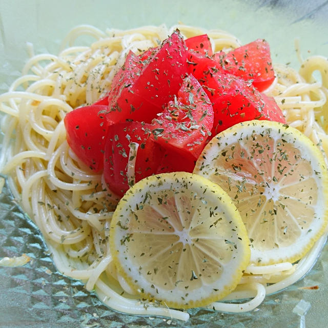 とまトマトとレモンの冷たいパスタ