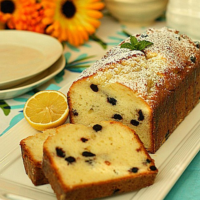 Blueberry Pound Cake with  Honey Lemon Glazed