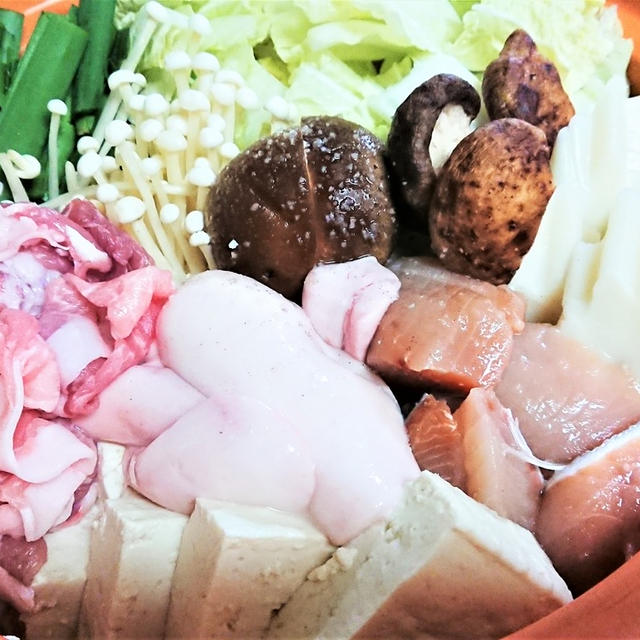 【おうちごはん】今年、初鍋！【鶏ガラ白湯しお味鍋】寒くなってきたら鍋がいいね・・・。