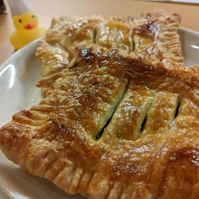 冷凍パイシートで！簡単カボチャとあんこのパイのレシピ