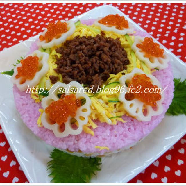 雛祭りピンクのちらし寿司ケーキ By うちくるくるさん レシピブログ 料理ブログのレシピ満載