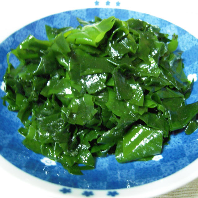 生わかめとつわの煮物