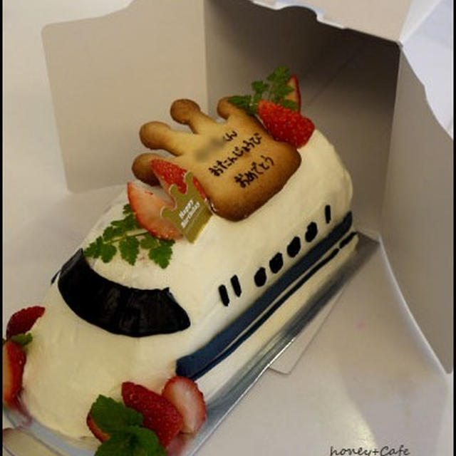 新幹線のお誕生日ケーキ