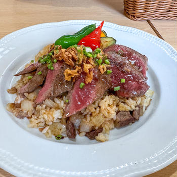 今日はレシピお休みです「美味しい洋食屋さんキャメル」さん