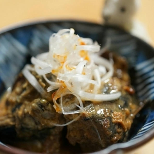 鯖の味噌煮缶詰のごま煮☆