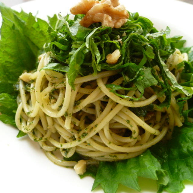 大葉ジェノベーゼでパスタ　お昼ごはん