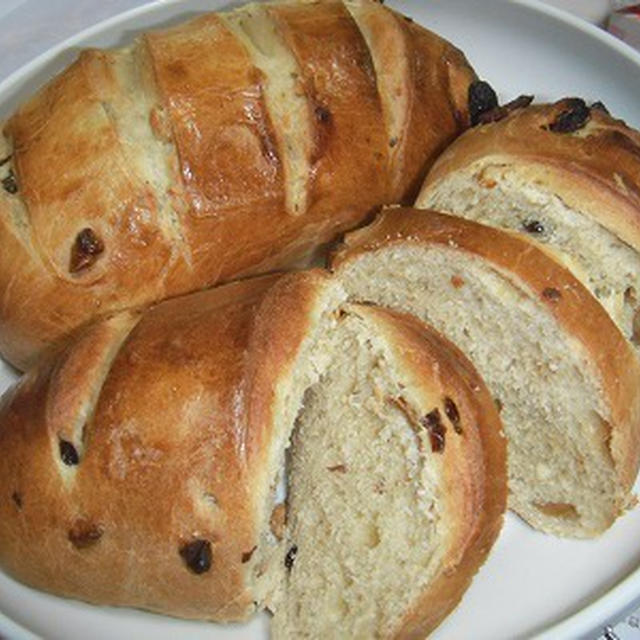 レーズン酵母で初の菓子パン・・ミックスドライフルーツパン～♪