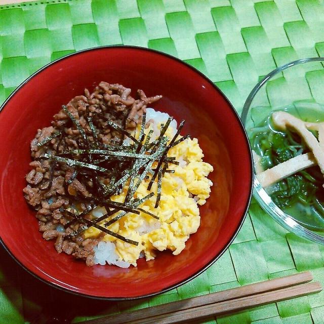 そぼろ丼とおひたし