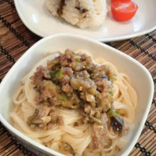 氷見うどん〜茄子とひき肉の肉味噌のっけ〜♪