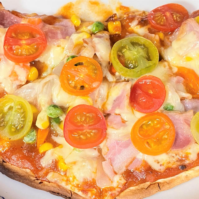 【レシピ　カラートマトとベーコンのピザ】家庭運、仕事運、トマトの色の運気プラス！