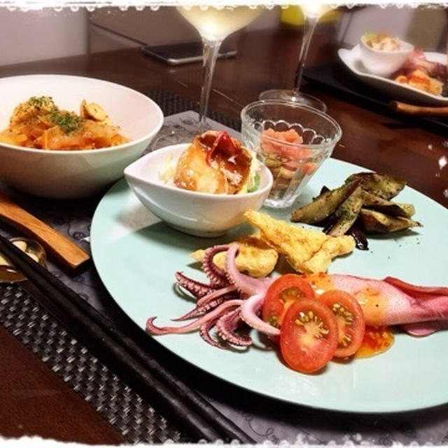 ココナッツオイルの焼き茄子とかたっぷり玉ねぎと鶏肉のトマト煮こみとか。