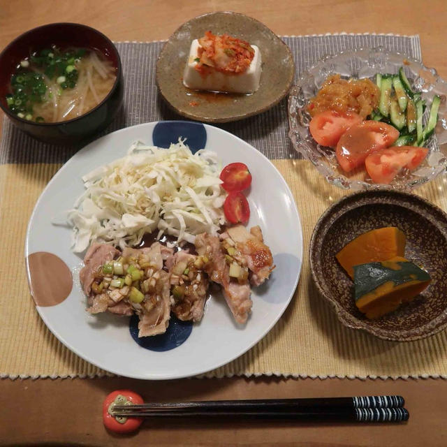 蒸し鶏のネギソースの晩ご飯と　満開のタマスダレ♪