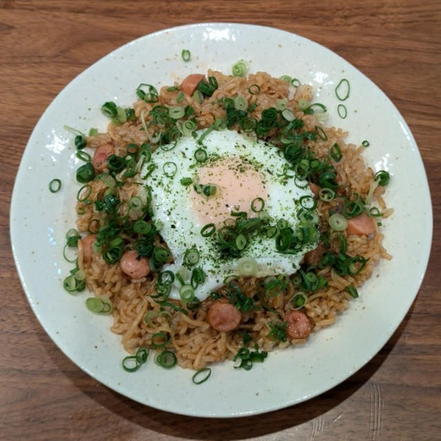 【日清食品】日清焼きそばで作る！濃厚そばめし！