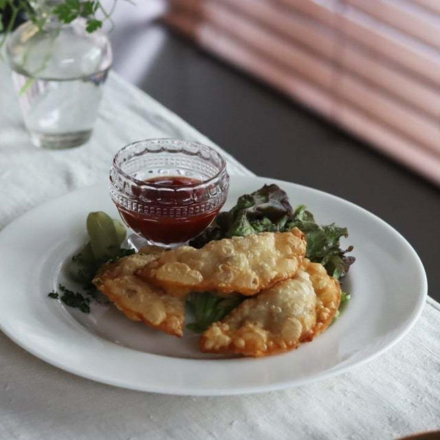 パステル風 チーズ揚げ餃子（レシピあり）