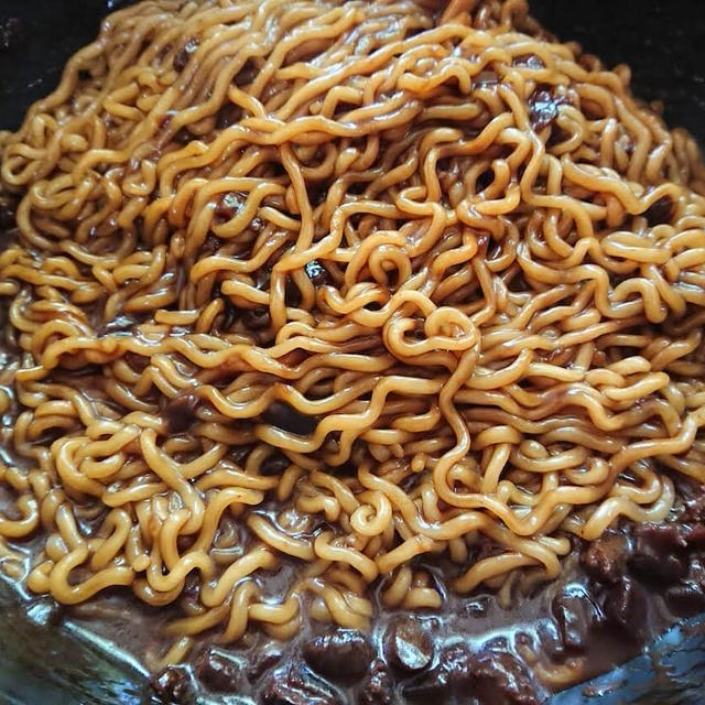 インスタントジャージャー麺！韓国人の作り方。人気商品の食べ比べ＋モッパン映像も