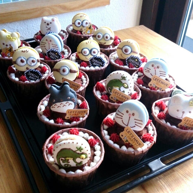 マカロンカップケーキとか♪