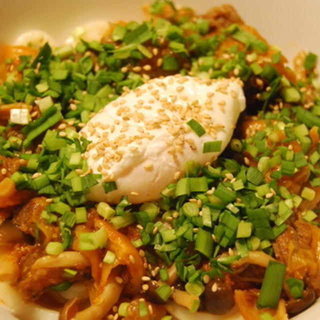 とろとろ牛スジの韓国風うどん