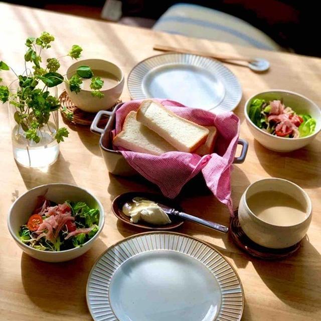 朝ごはんはチャイ