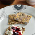 ★レシピ★　Knekkebrød & solbærsyltetøy（クリスピーブレッドとカシスジャム）