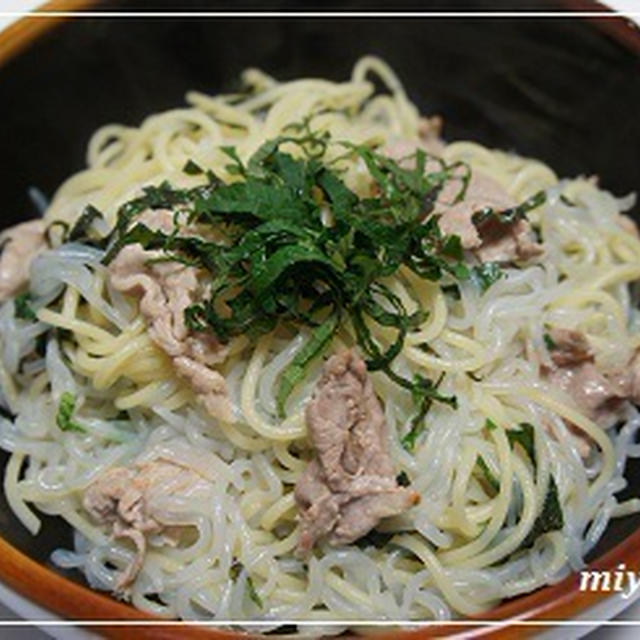 糸こんにゃくがメインの大葉パスタ♪