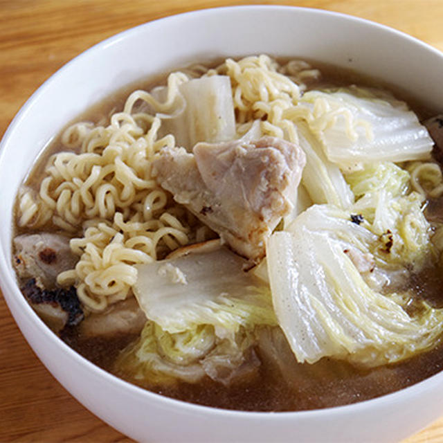 干し白菜と鶏肉の煮込みラーメン