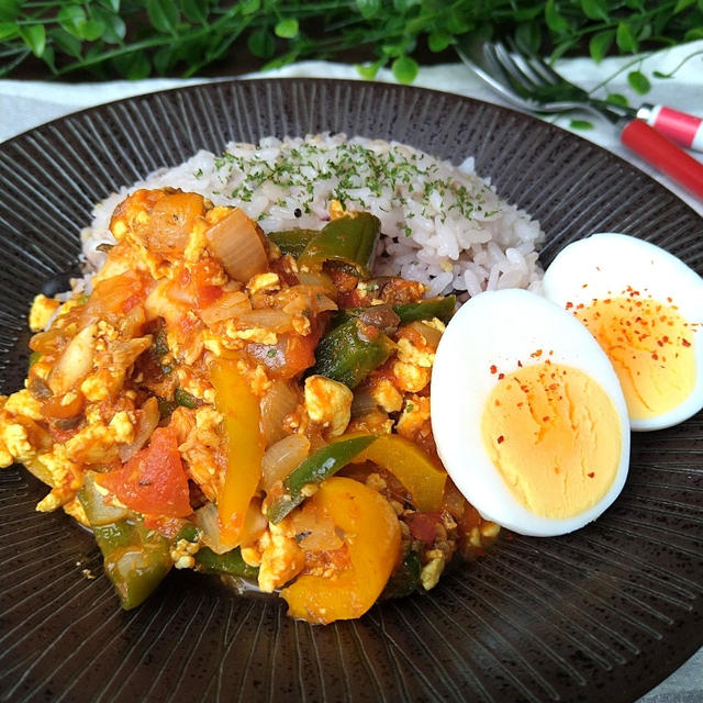 【５分煮込むだけ！】苦手な子も食べやすい☆ピーマンとサバ缶の即席カレー〜大分県産ピーマン〜