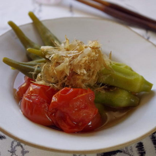 オクラとトマトのだし煮～からしを添えて～