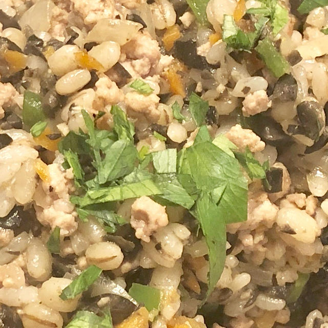 E・A・T 　シンプルで深い味付けの料理の数々と炭水化物の水分量が絶妙！北参道・代々木