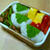 柏餅みたいなおにぎりのお弁当。