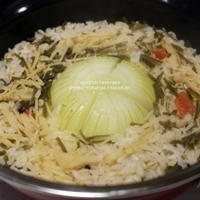 【新玉ねぎレシピ 　～　生姜昆布水で玉ねぎまるごと炊き込みごはん。（静岡クッキングアンバサダー）　】