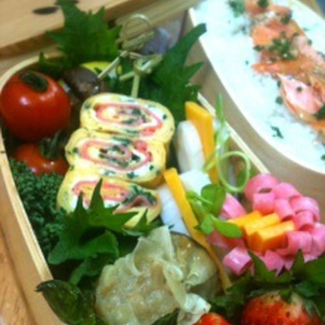 ２/１６　今日のお弁当～とニッスイさんの炊き込みご飯