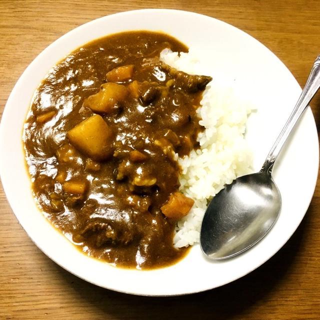 母の牛すじ肉カレー