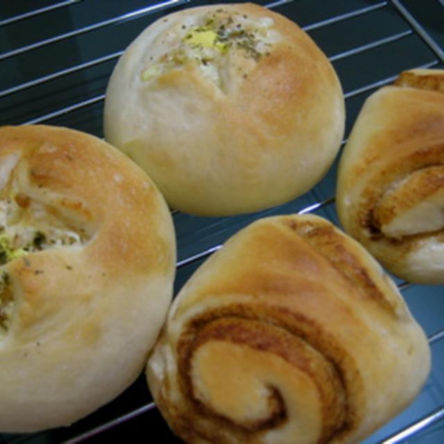 ツナマヨパン＆シナモンロール☆