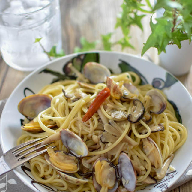 ランチパスタ｜塩こうじきのこで作る「あさりのパスタ」&「レタスとトマトの塩きのこサラダ」｜家庭菜園デビュー