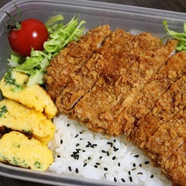 5月10日　　とんかつ弁当