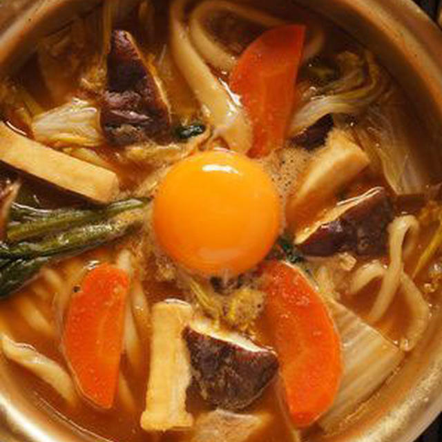 寒いから胃袋から温かく「野菜たっぷり味噌煮込みうどん」♪