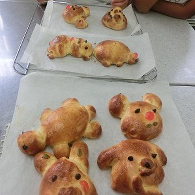 夏休み！！子供たちの動物パン作り！！（№１）