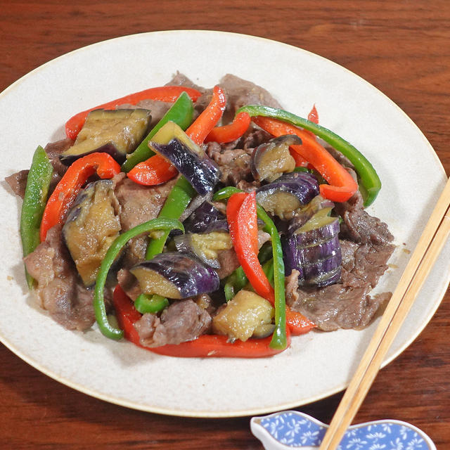 簡単10分！牛肉と夏野菜のニンニク味噌炒め