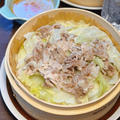 蒸すだけで絶品！ヘルシーなのに満足感◎簡単ゴマだれで食べる！豚しゃぶ×キャベツのせいろごはん♪
