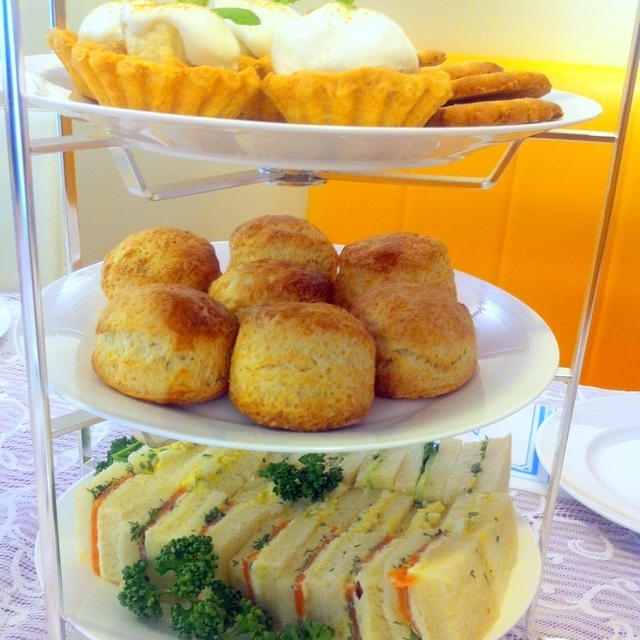 料理教室・・・英国アフタヌーンティレッスン♪　＆　６月レッスンスケジュール！