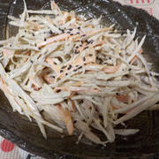 ごぼうサラダとニオイバンマツリの微妙な色の変化に注目♬