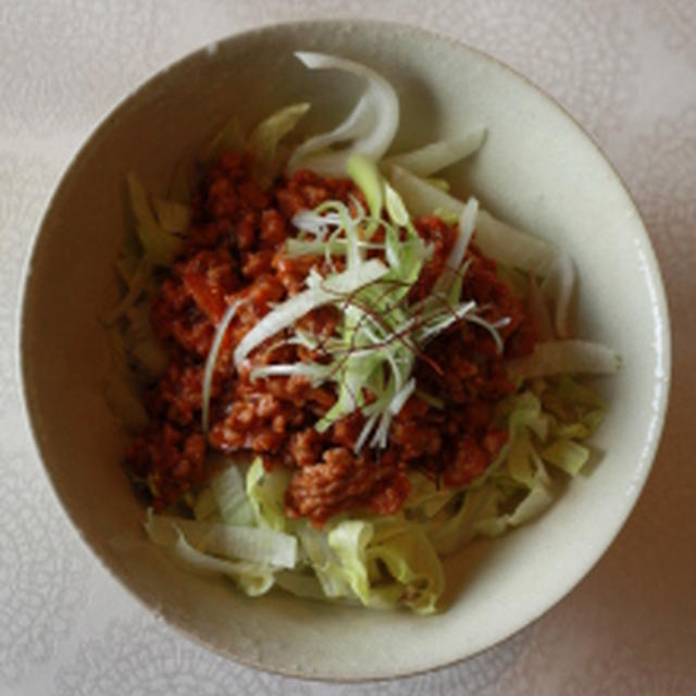 ぴりからジャージャ丼