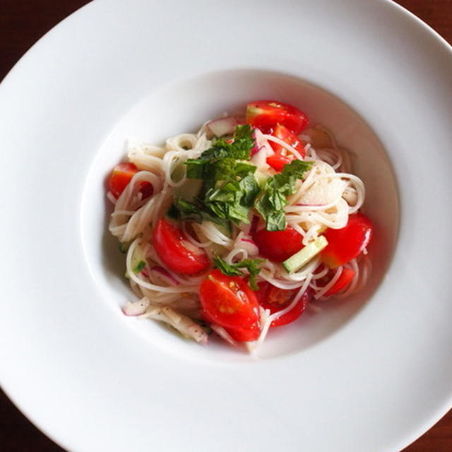 冷製パスタとステーキ